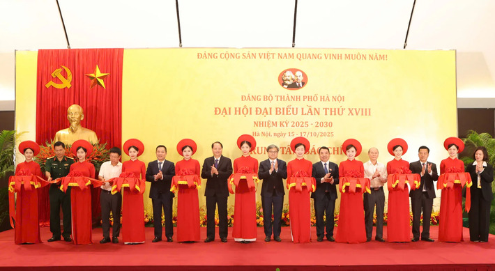 trung tâm báo chí