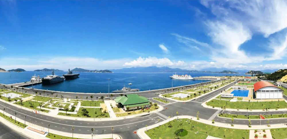 Cảng Quốc tế Cam Ranh