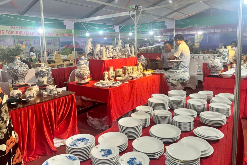 Hội chợ triển lãm hàng Công nghiệp nông thông tiêu biểu khu vực phía Bắc năm 2024 tại Hà Nội