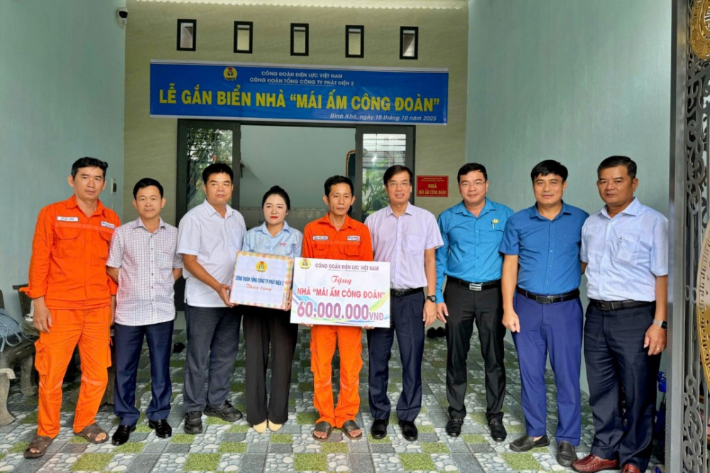 gắn biển nhà cho đoàn viên Thủy điện An Khê - Ka Nak