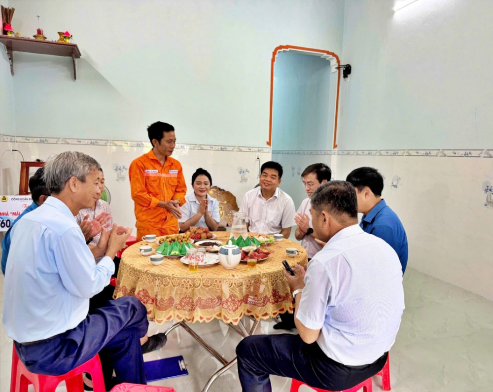 đoàn viên cám ơn