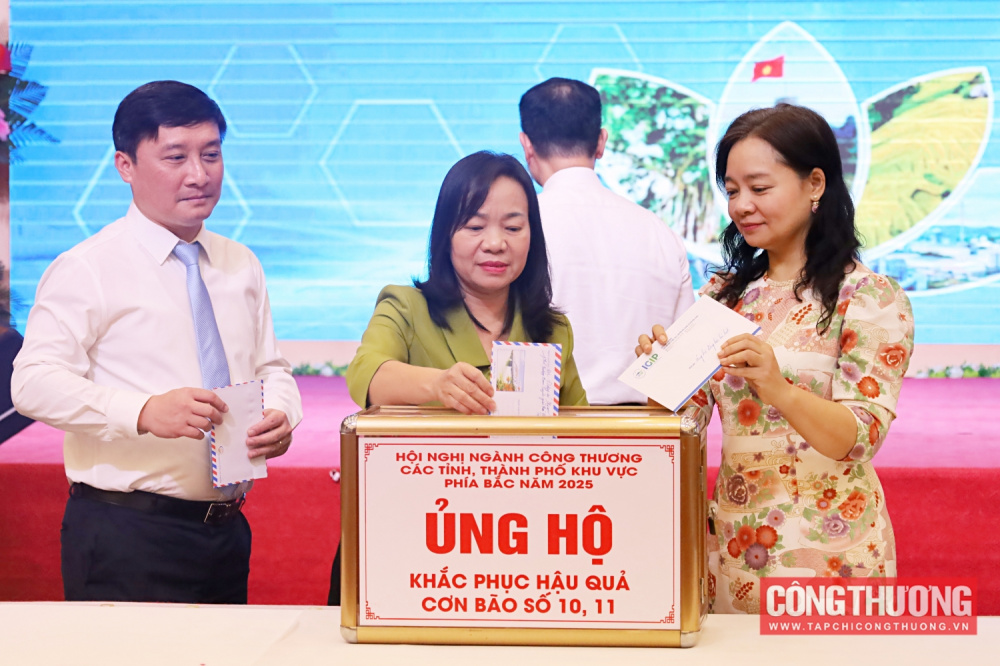 Ngành Công Thương phía Bắc đồng lòng ủng hộ đồng bào khắc phục hậu quả bão lũ