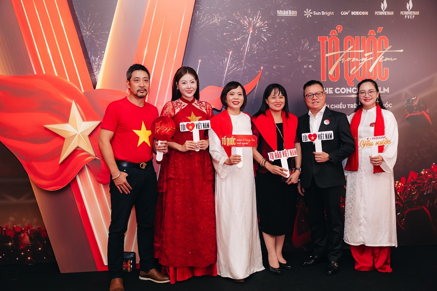 Tổ quốc trong tim