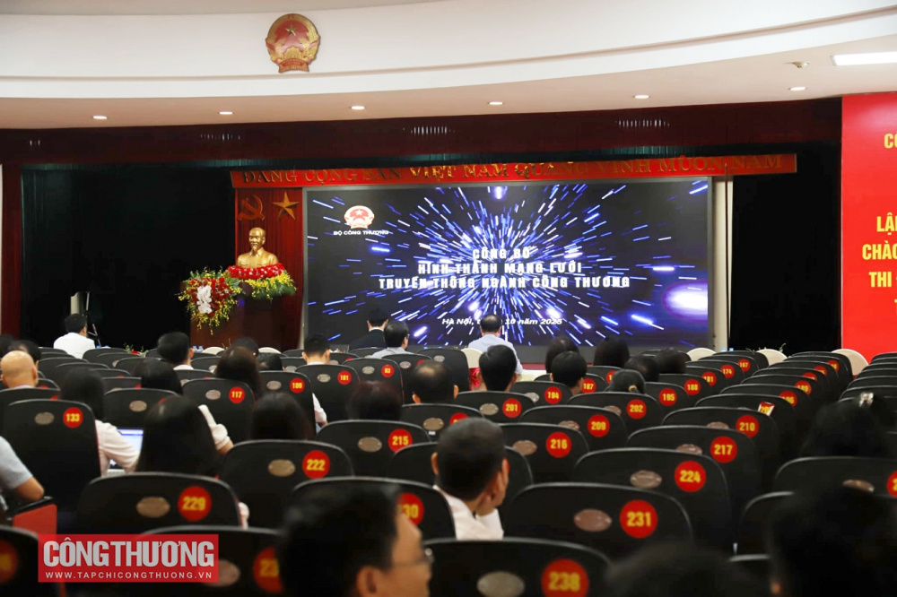 truyền thông