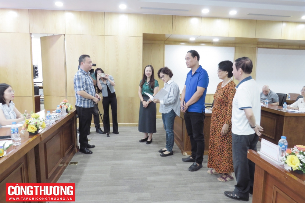 phân giao nhập khẩu đường