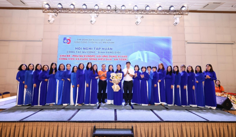 Phụ nữ Việt Nam 20/10