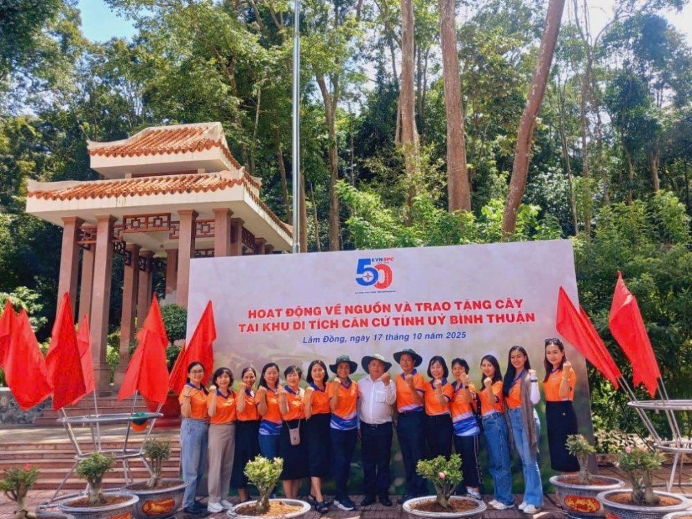 Phụ nữ Việt Nam 20/10