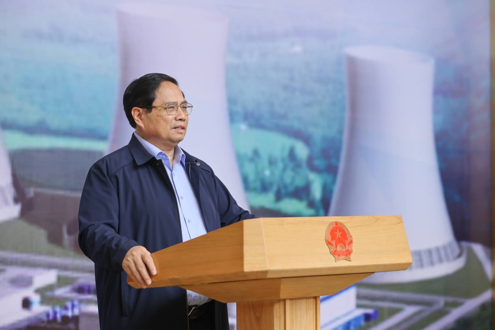 Thủ tướng yêu cầu các chủ thể liên quan phải rút kinh nghiệm và chủ động thực hiện nhiệm vụ được giao và xử lý các khó khăn, vướng mắc phát sinh theo chức năng, nhiệm vụ, quyền hạn của mình, đồng thời báo cáo cấp có thẩm quyền với những vấn đề vượt thẩm quyền - Ảnh: VGP