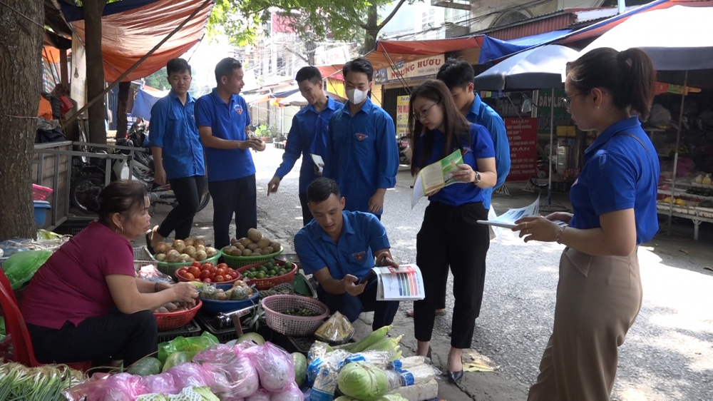 Chợ Mới