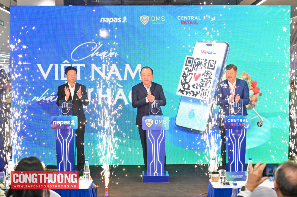 Công bố Chương trình Tôn vinh sản phẩm Việt tại hệ thống phân phối của Tập đoàn Central Retail Việt Nam