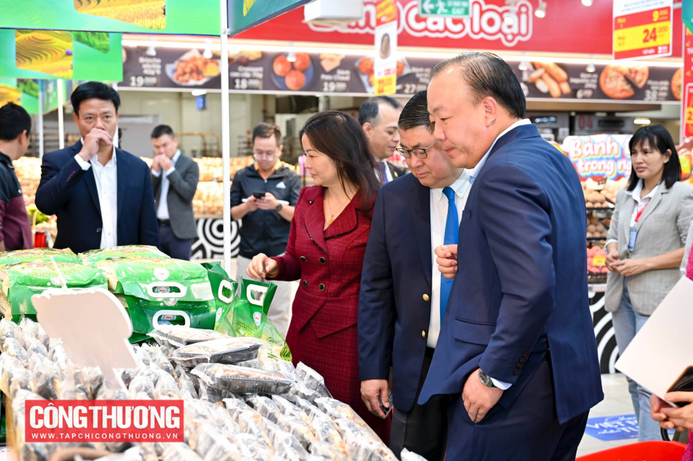 Central Retail Việt Nam và Napas ký kết hợp tác quảng bá hàng Việt