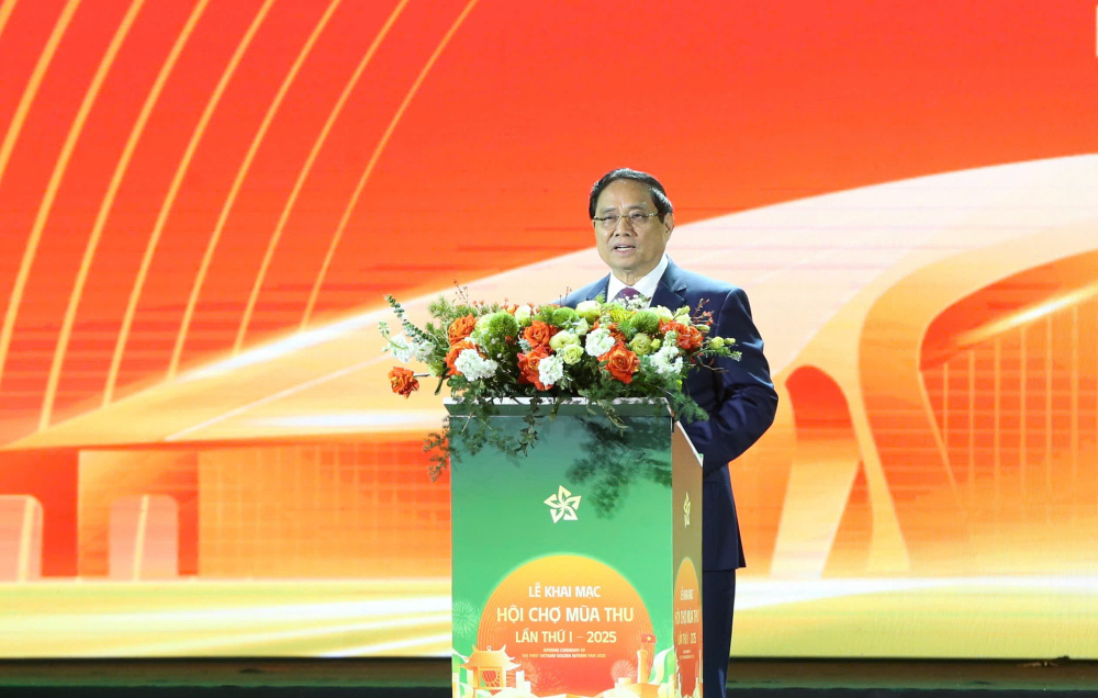 Khai mạc Hội chợ Mùa Thu lần thứ nhất - năm 2025: Kết nối con người với sản xuất, kinh doanh