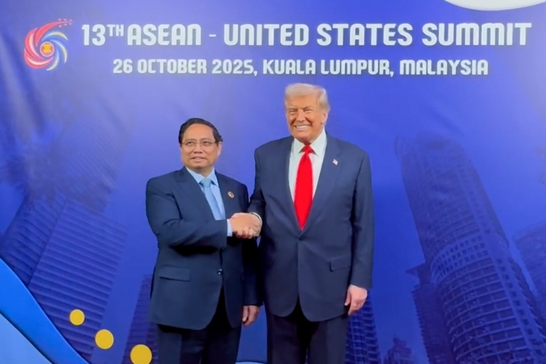 Thủ tướng Phạm Minh Chính gặp Tổng thống Hoa Kỳ Donald Trump- Ảnh 1.