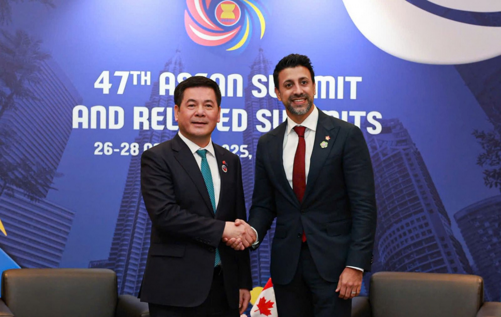 Bộ trưởng Nguyễn Hồng Diên