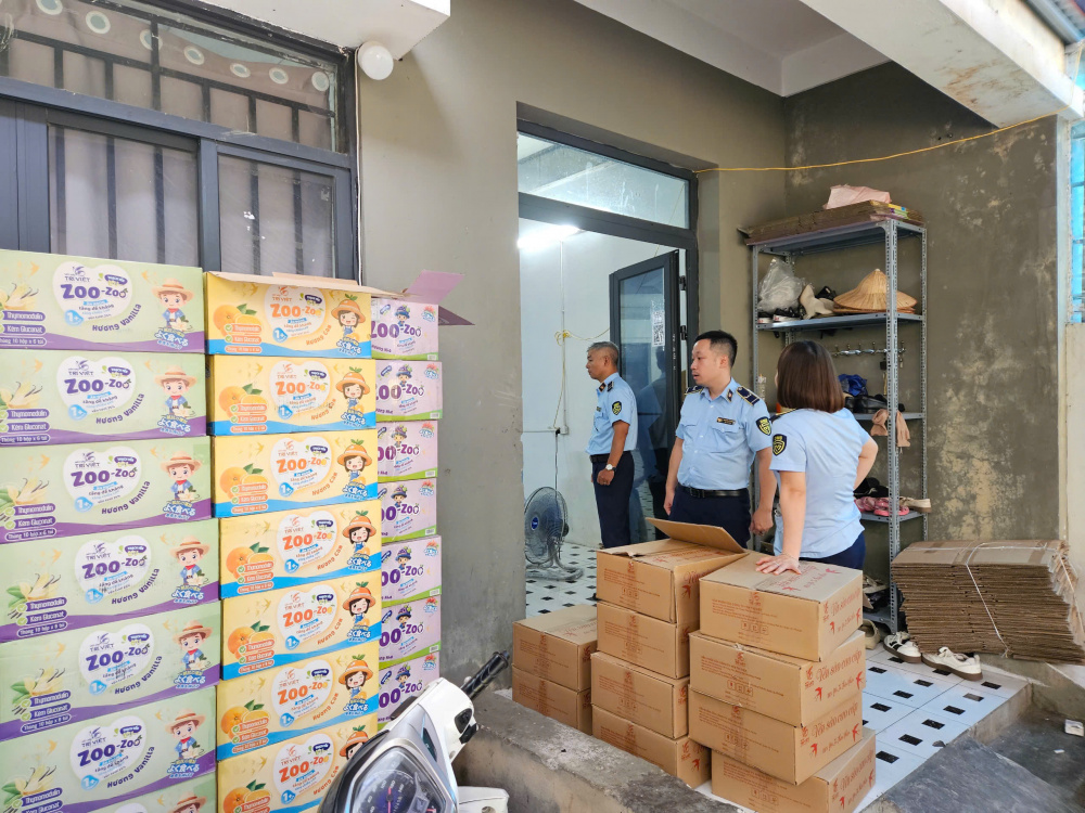 yến Trí Việt