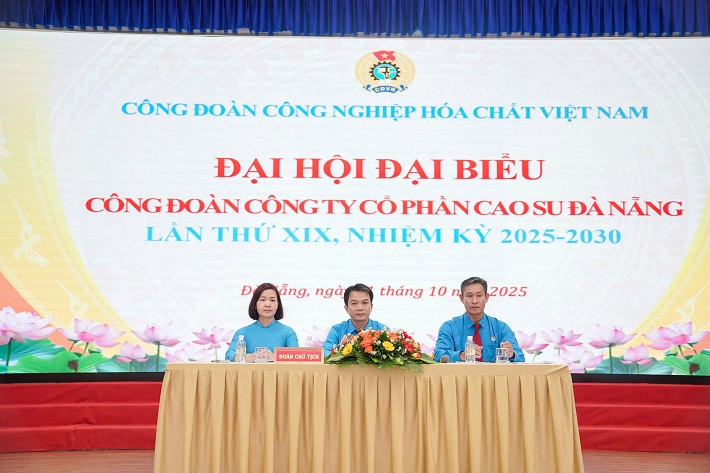 đoàn chủ tịch
