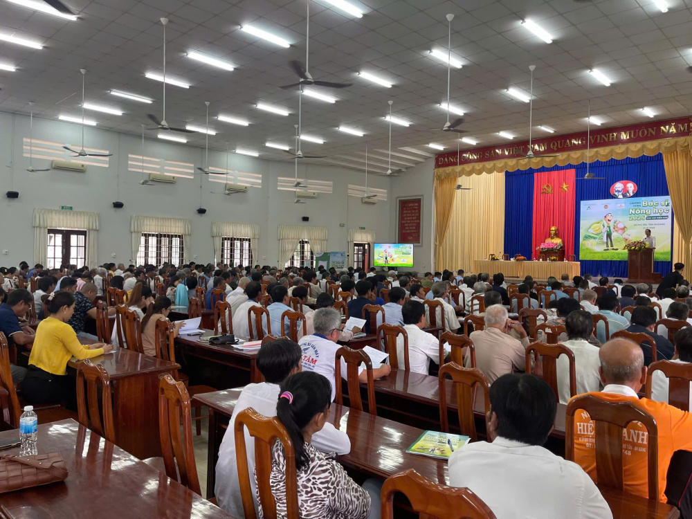 Đạm Phú Mỹ: Đưa “Bác sỹ nông học” về với miền Tây mùa nước nổi