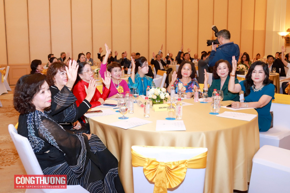 Hội nghị Ban chấp hành mở rộng lần thứ 6