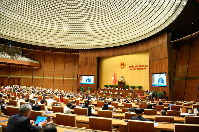 Thủ tướng: Nền kinh tế Việt Nam đủ sức chống chịu và đã vượt qua được các cú sốc rất lớn từ bên ngoài- Ảnh 4.