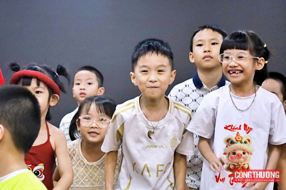 Đoàn Thanh niên Bộ Công Thương mang "Vui Tết Trung thu" đến với thiếu nhi