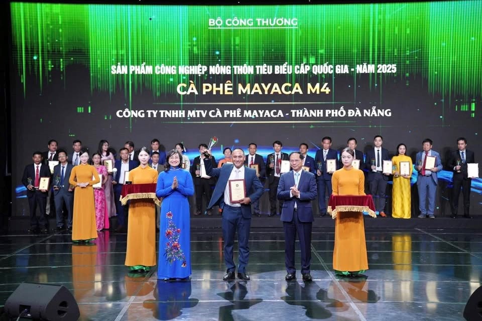   Sản phẩm Cà phê MAYACA M4 của của Công ty TNHH MTV Cà phê MAYACA thành phố Đà Nẵng đạt sản pẩm công nghiệp nông thôn tiêu biểu cấp quốc gia năm 2025
