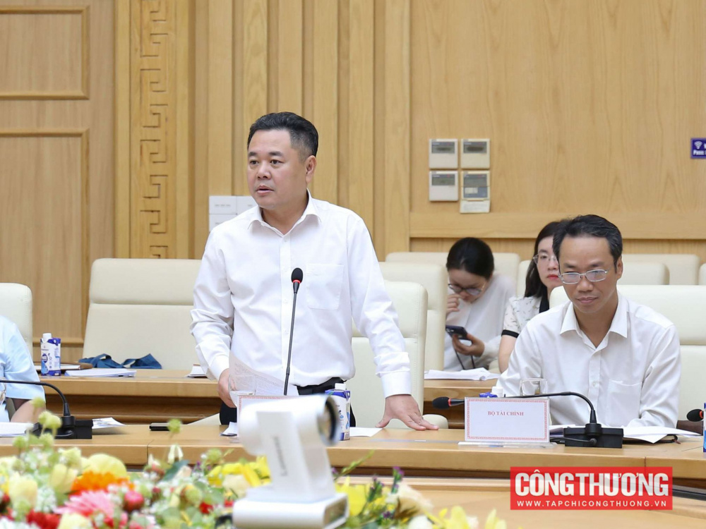 Bộ trưởng Bộ Công Thương Nguyễn Hồng Diên chủ trì phiên họp đầu tiên của Ban Chỉ đạo liên ngành kinh tế