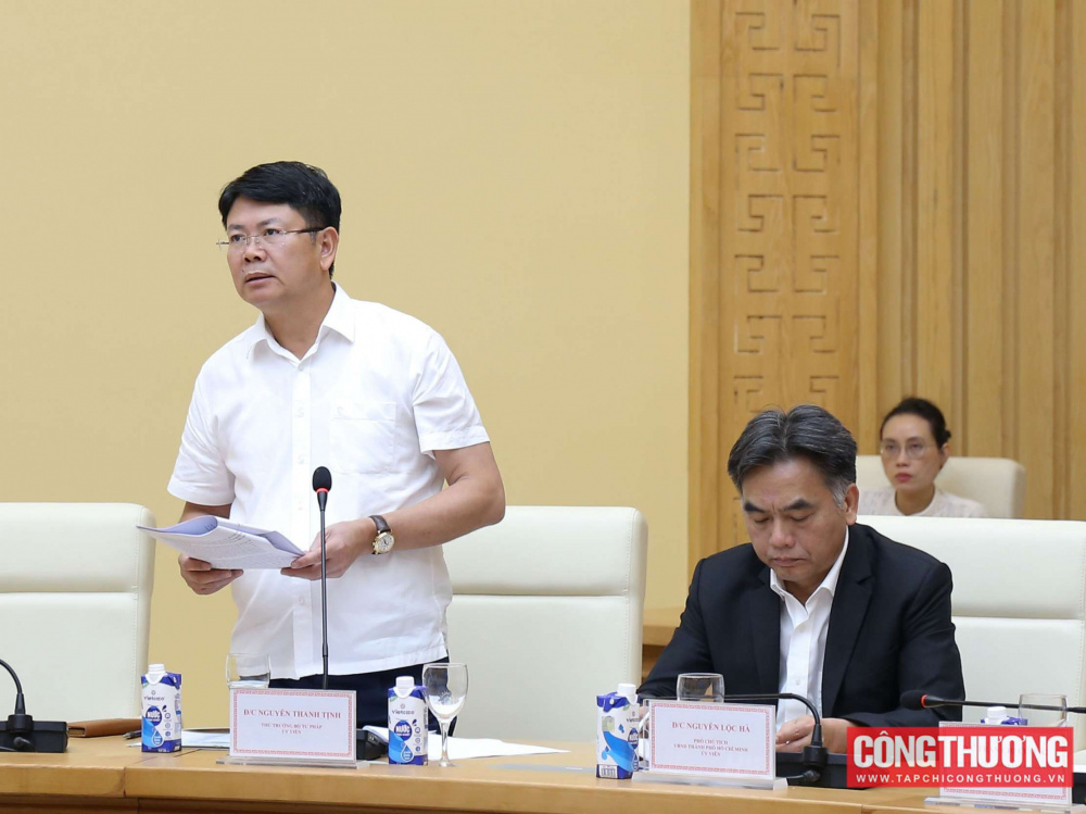 Bộ trưởng Bộ Công Thương Nguyễn Hồng Diên chủ trì phiên họp đầu tiên của Ban Chỉ đạo liên ngành kinh tế