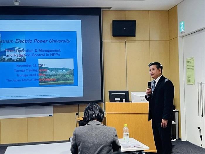 PGS.TS. Đinh Văn Châu chia sẻ định hướng phát triển của Trường Đại học Điện lực trong đào tạo nguồn nhân lực chất lượng cao ngành điện.