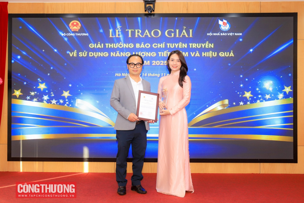 giải thưởng báo chí