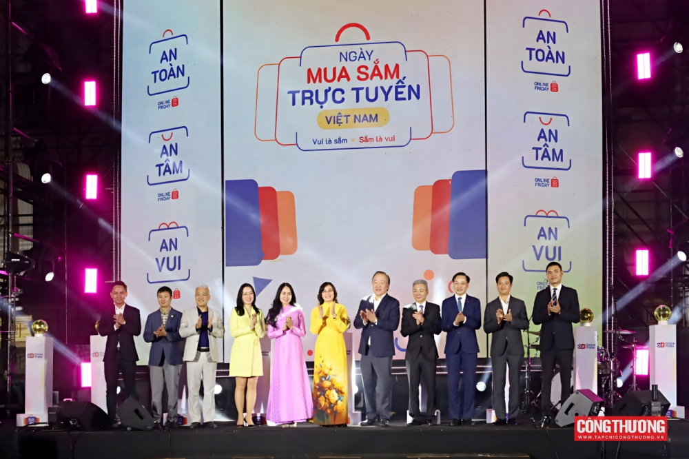 Chính thức khai mạc Tuần lễ Thương mại điện tử Quốc gia: Người tiêu dùng "Vui là sắm - Sắm là vui"