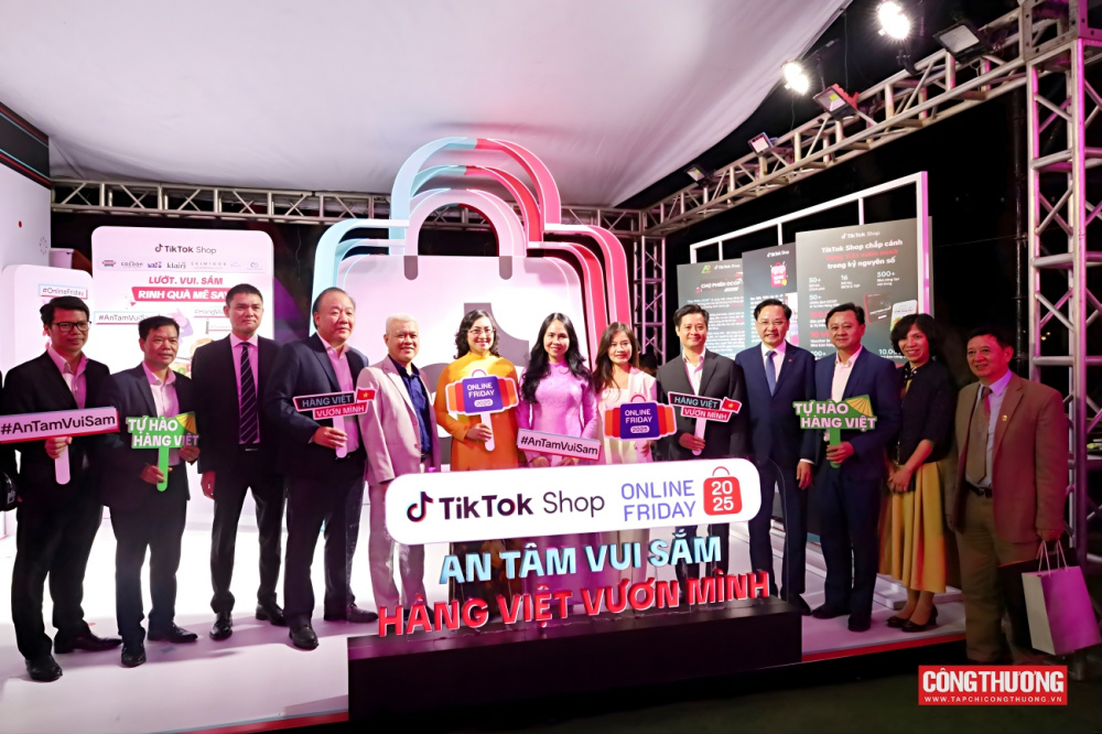 Chính thức khai mạc Tuần lễ Thương mại điện tử Quốc gia: Người tiêu dùng "Vui là sắm - Sắm là vui"