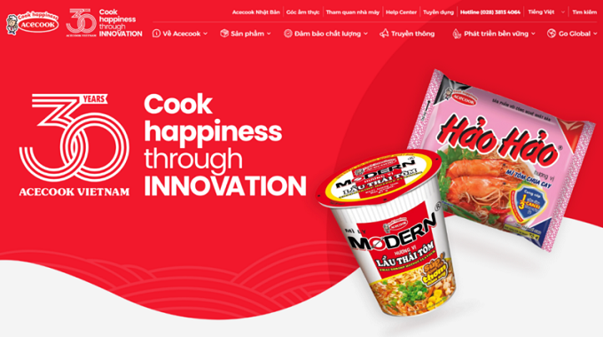 Website sử dụng tông màu chủ đạo đỏ - trắng, thể hiện rõ bản sắc của doanh nghiệp