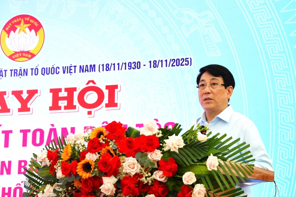 Chủ tịch nước Lương Cường phát biểu tại Ngày hội Đại đoàn kết toàn dân tộc năm 2025 ở thôn Bảo An
