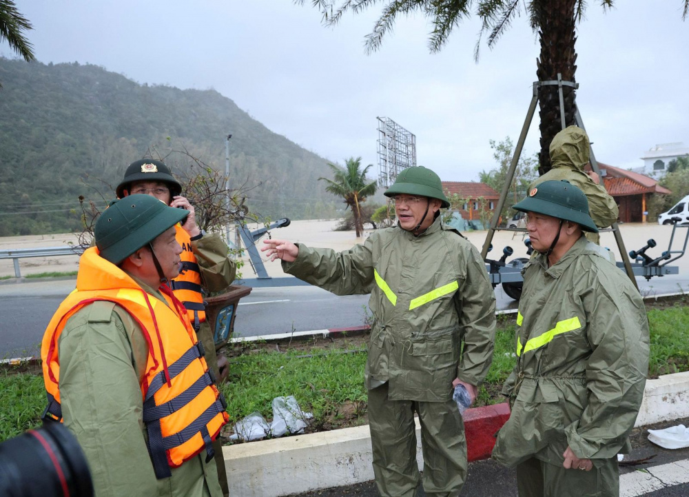 Lãnh đạo tỉnh Gia Lai kiểm tra, chỉ đạo công tác ứng phó với mưa lũ trên địa bàn tỉnh.