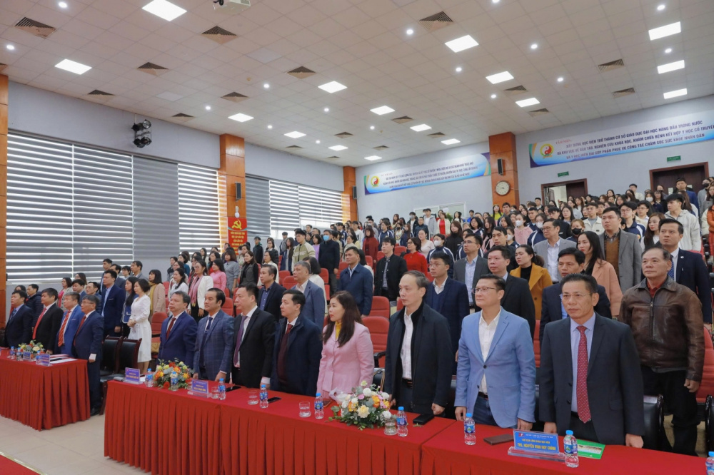 Học viện Y - Dược học Cổ truyền Việt Nam: Tôn vinh thầy thuốc - thầy giáo