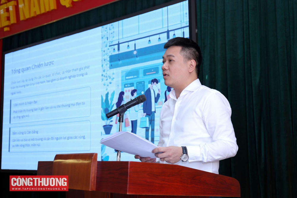 Tạo "sân chơi công bằng" về pháp lý hỗ trợ phát triển ngành lẻ Việt Nam