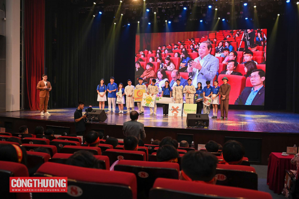 Vòng Chung kết Cuộc thi Tìm hiểu Pháp luật về sử dụng năng lượng tiết kiệm và hiệu quả