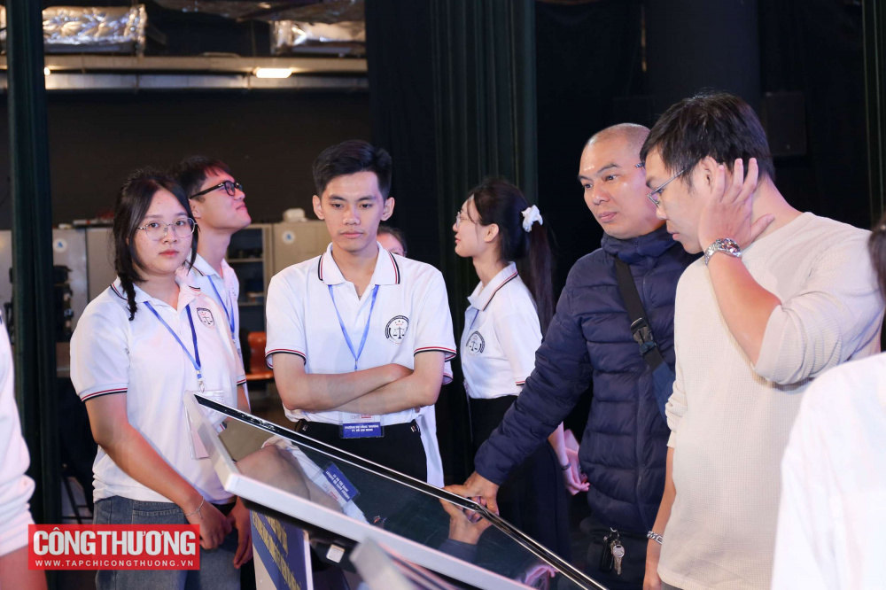 Trước giờ G, 5 đội thi Vòng Chung kết Cuộc thi "Tìm hiểu pháp luật về sử dụng năng lượng tiết kiệm và hiệu quả" có cảm xúc gì?