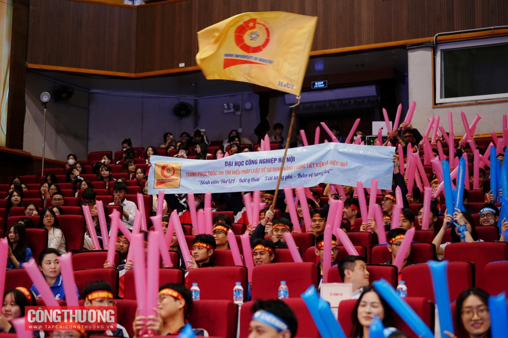 Sinh viên không ngừng nỗ lực lan tỏa thông điệp sử dụng năng lượng tiết kiệm và hiệu quả 1 sinh viên