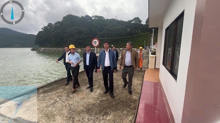 Hồ Đơn Dương xả điều tiết 