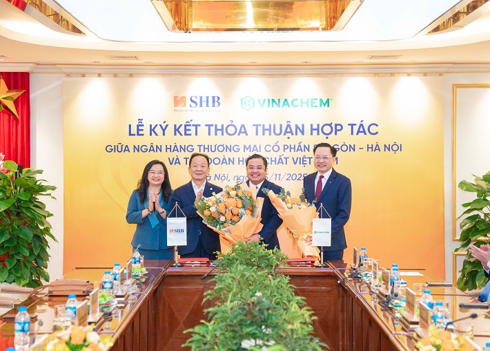 Lễ ký kết thỏa thuận 8