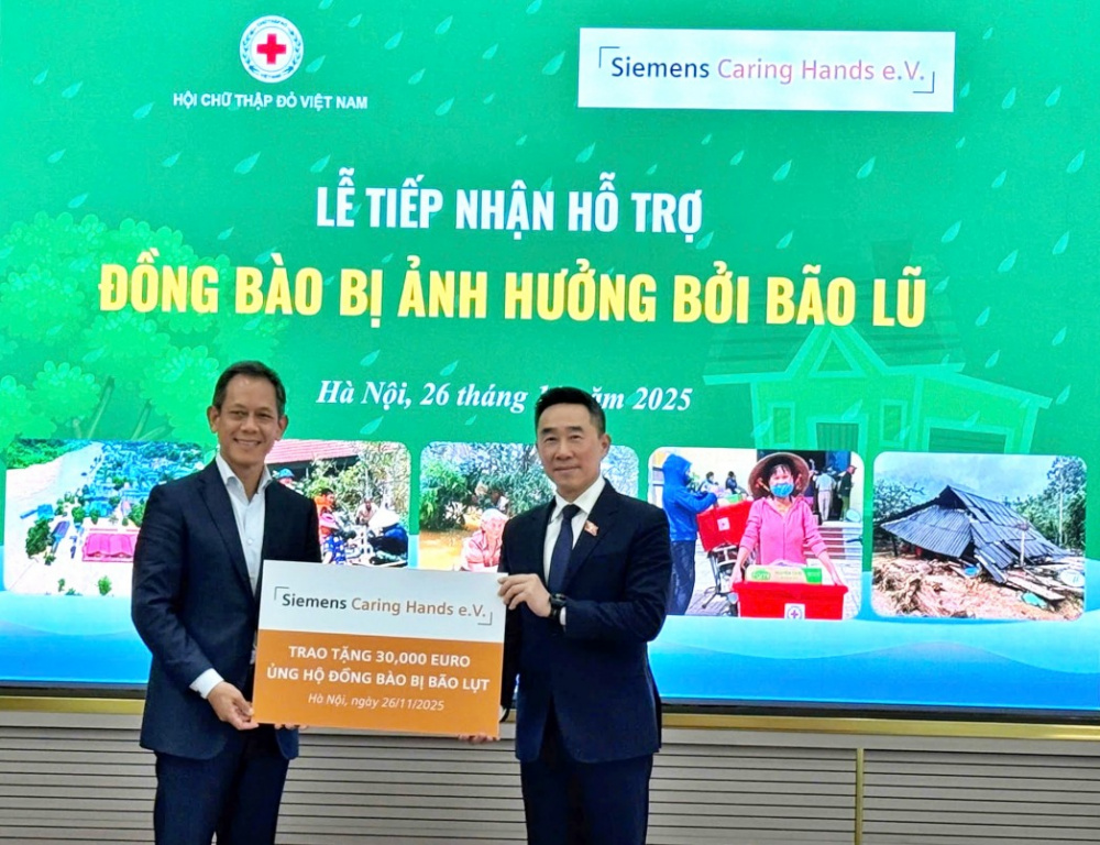 Siemens trao hỗ trợ cho Hội chữ thập đỏ Việt Nam