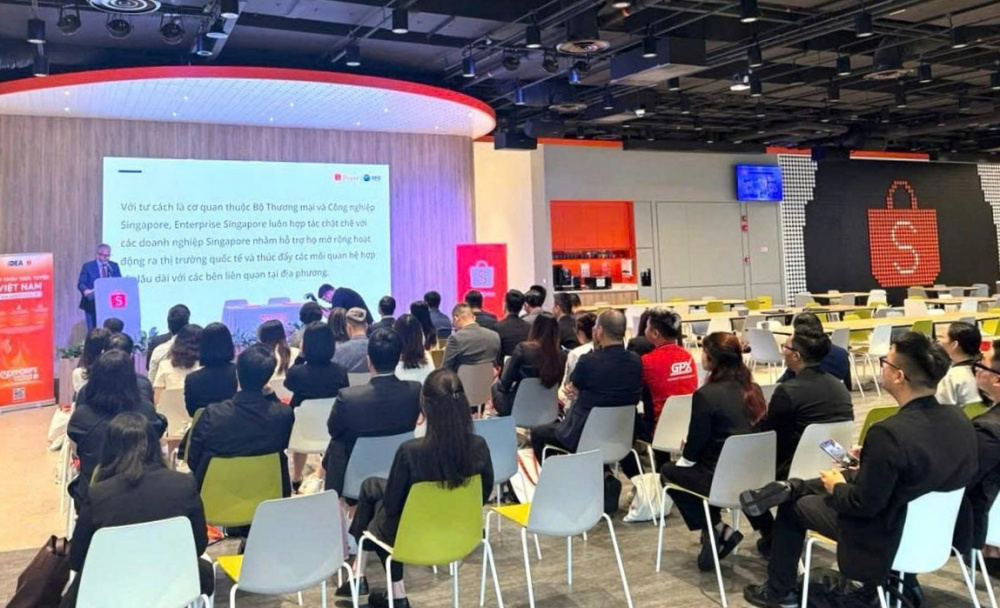 Tăng cường hợp tác Việt Nam - Singapore trong thúc đẩy thương mại điện tử và xuất khẩu số