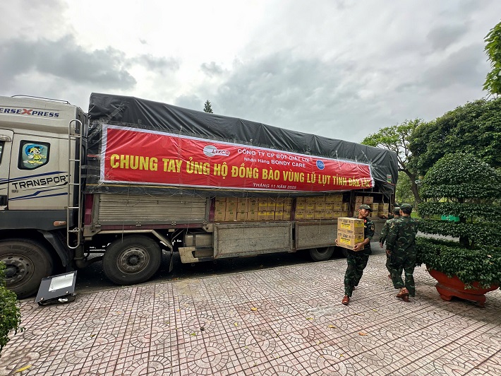 khắc phục mưa lũ 4