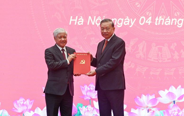 Đồng chí Đỗ Văn Chiến giữ chức Phó Bí thư Thường trực Đảng ủy Quốc hội - Ảnh 2.