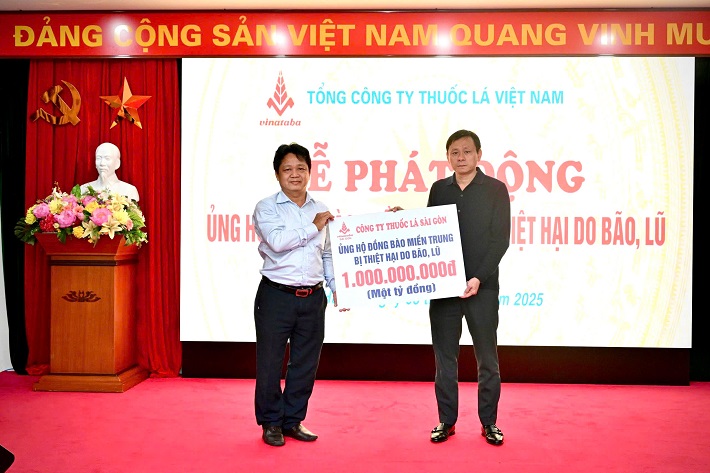 Vinataba ủng hộ bão lũ