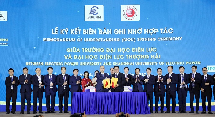 Lễ ký kết biên bản ghi nhớ hợp tác giữa Trường Đại học Điện lực với Đại học Điện lực Thượng Hải