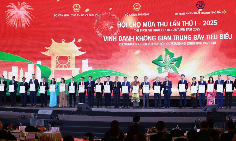 Vinh danh 30 tổ chức, doanh nghiệp có "Không gian trưng bày tiêu biểu" tại Hội chợ Mùa thu lần thứ I - 2025