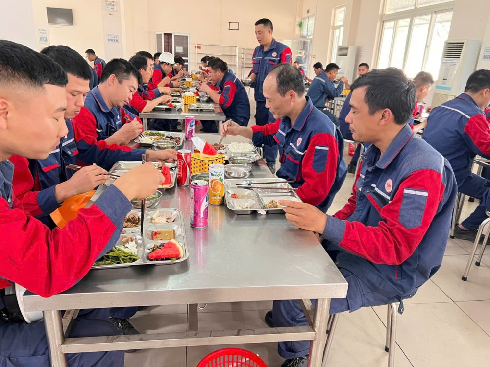 Khoáng sản Luyện kim Việt Trung