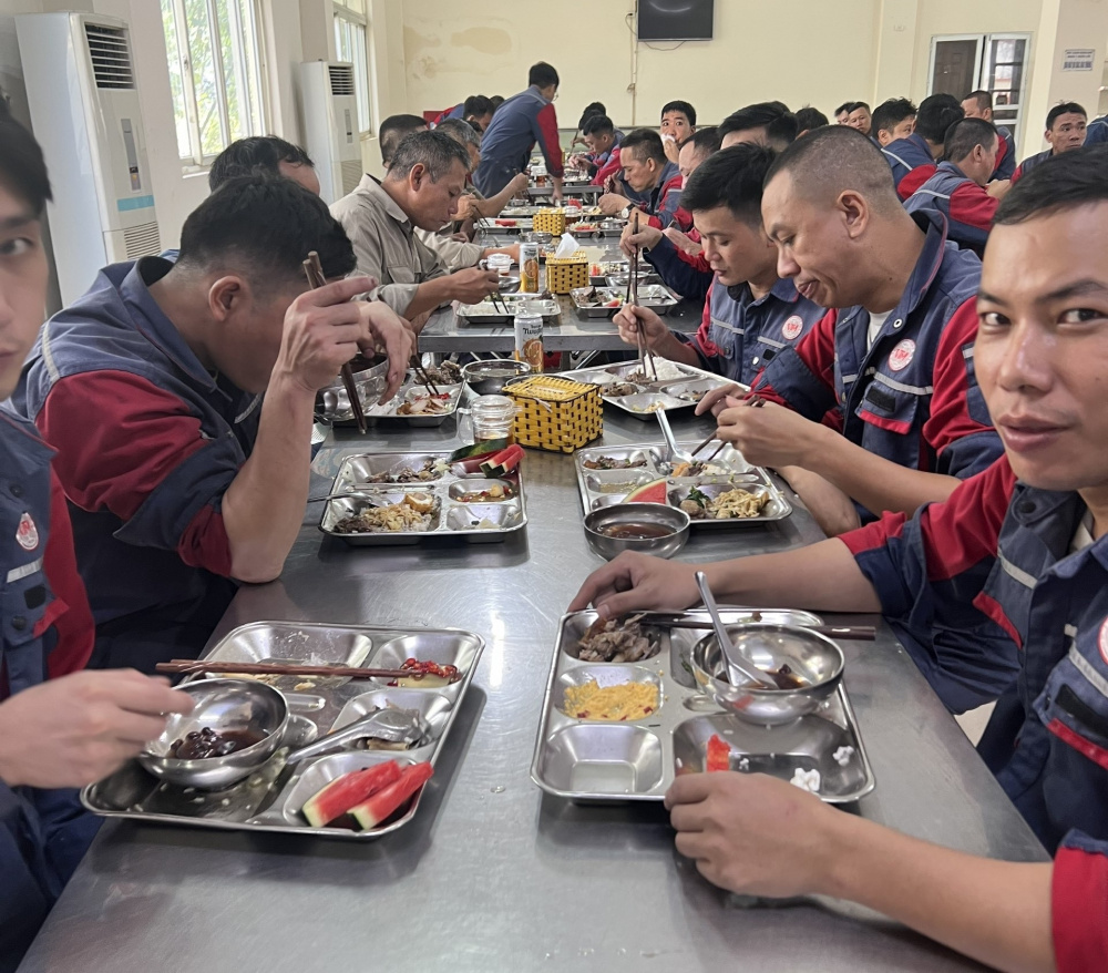 Khoảng sản Luyện kim Việt Trung